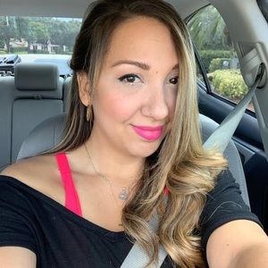 Meet your Posher, Youselin